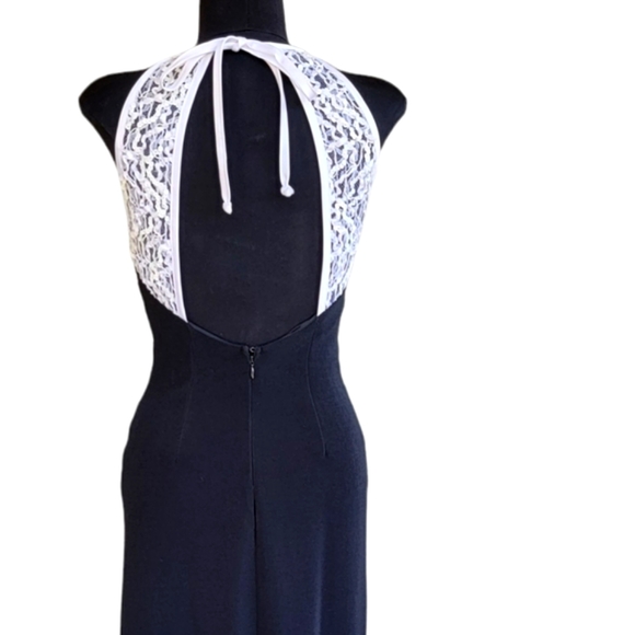 Bari-Jay Black and White Full Length Gown w/Front Slit..Sz. S - Picture 4 of 13